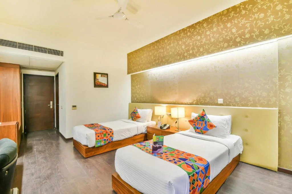 FabHotel Sage Saket