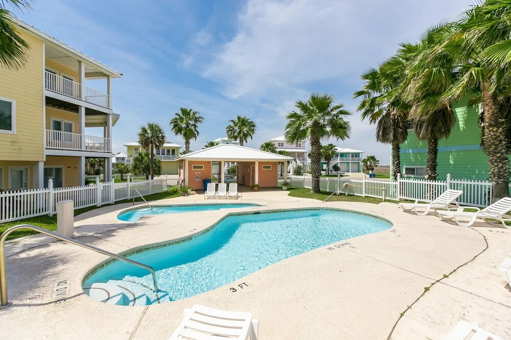 Royal Sands Home 4 Bedrooms 4 Bathrooms Home