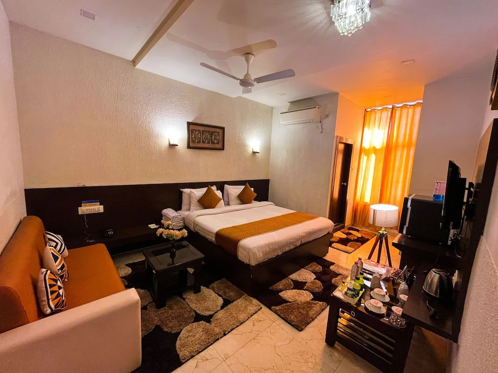 The Kasturi Hotel & Resturant