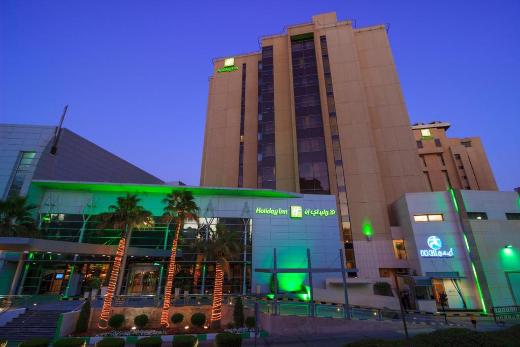 Holiday Inn - Suites Kuwait Salmiya by IHG