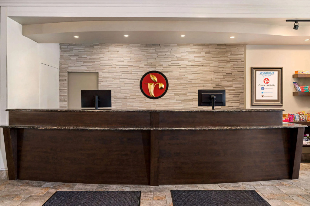 Ramada by Wyndham Cornwall