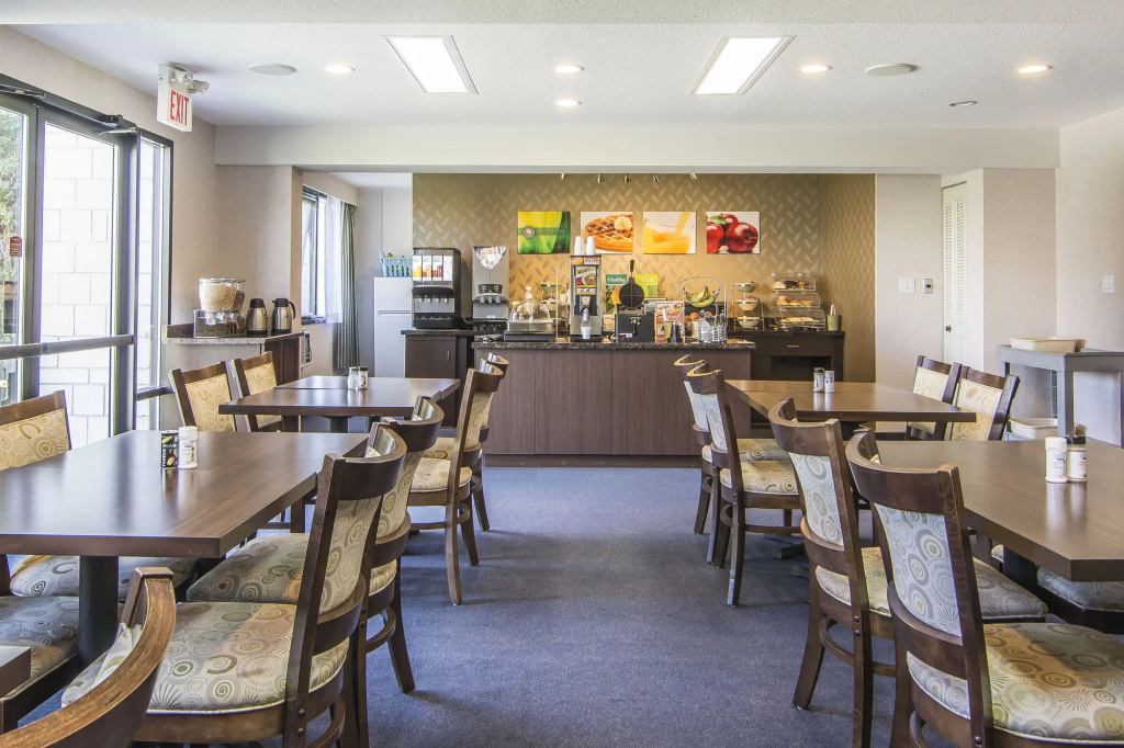 Prestige Riverside Lodge Quesnel