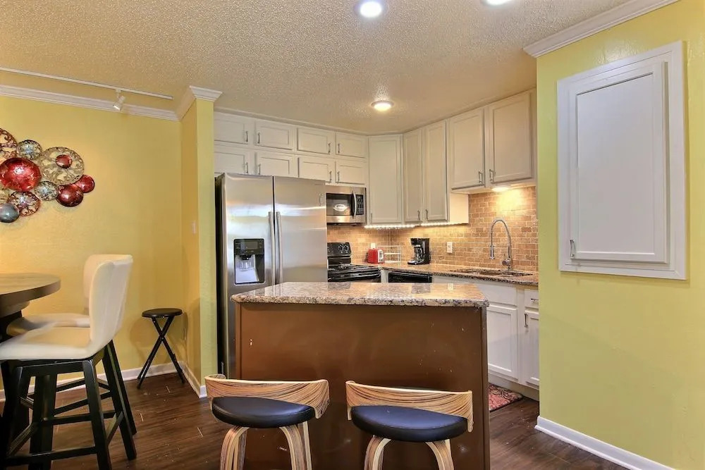 Seaside Delight - 2 Br condo