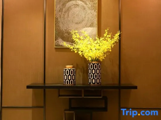 Youyi Holiday Hotel (Foshan Lishui Big Commercial Center Branch)