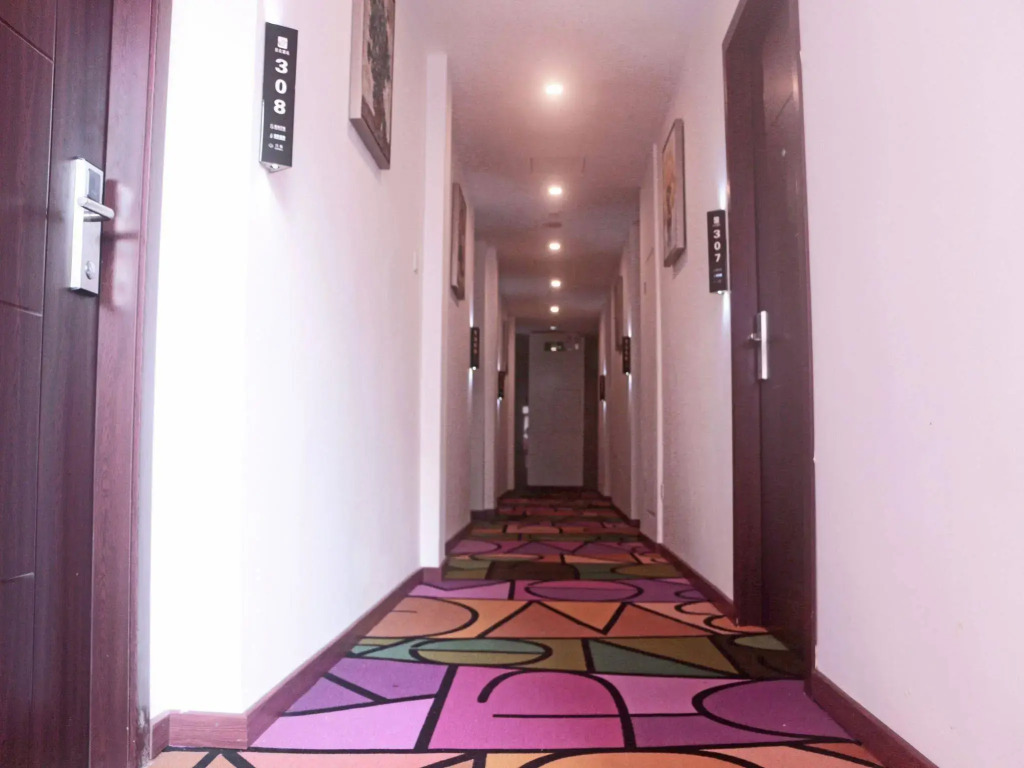 Shell Zhuhai Xiangzhou District Gongbei The Crossings Hotel