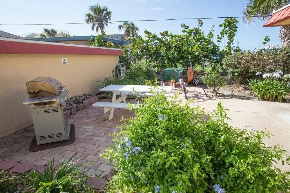 Win-San C-206 - 2 Br Condo