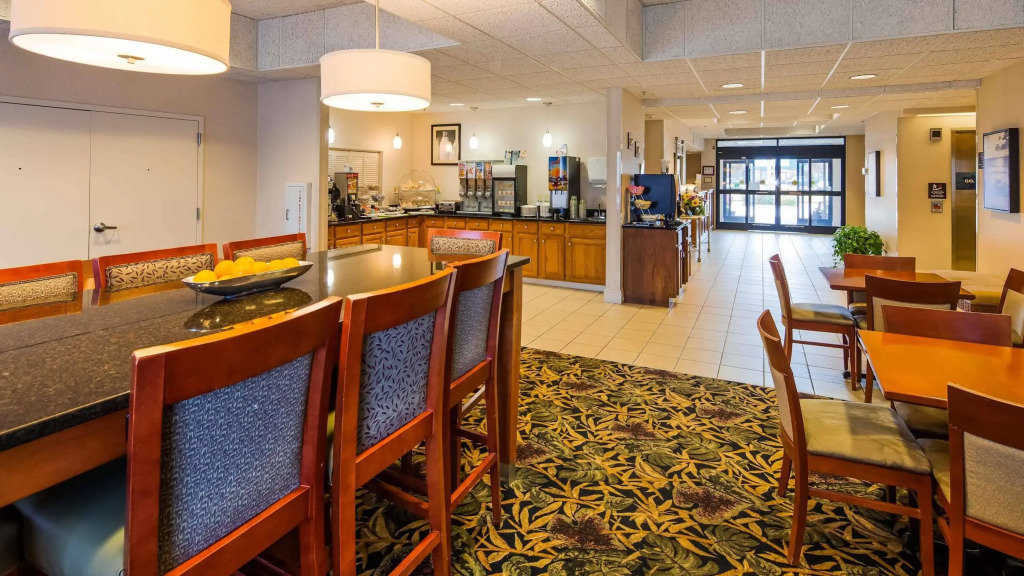 The Windstar Hotel - Emerald Isle, Swansboro
