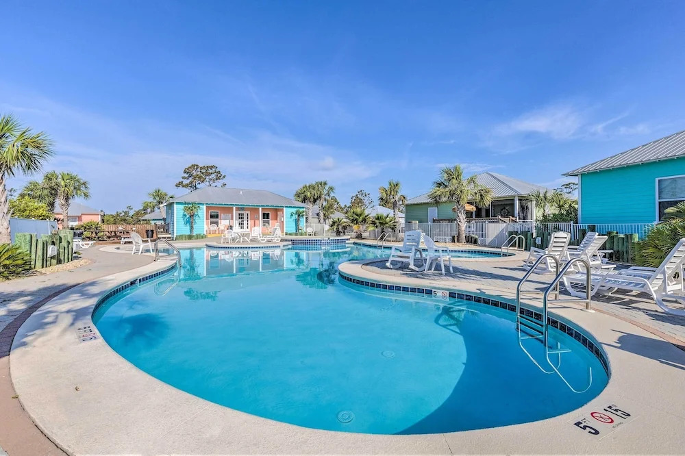 Coastal Gulf Shores Getaway - Near the Beaches
