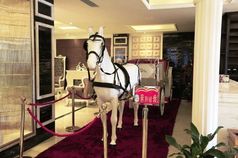 Shidongjin Art Hotel (Xixia Yigao Branch)