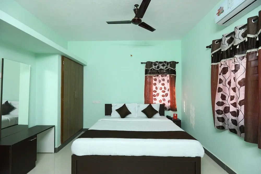 OYO 7722 Sorgam Serviced Apartments