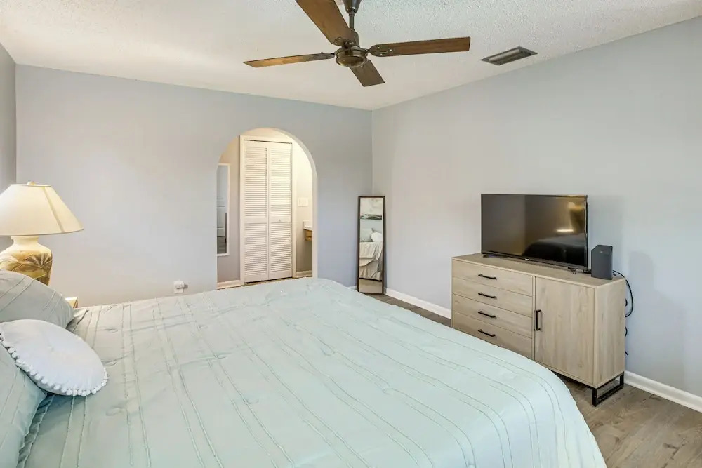 Swim, Hike & Golf: Family Gem in Cape Coral!