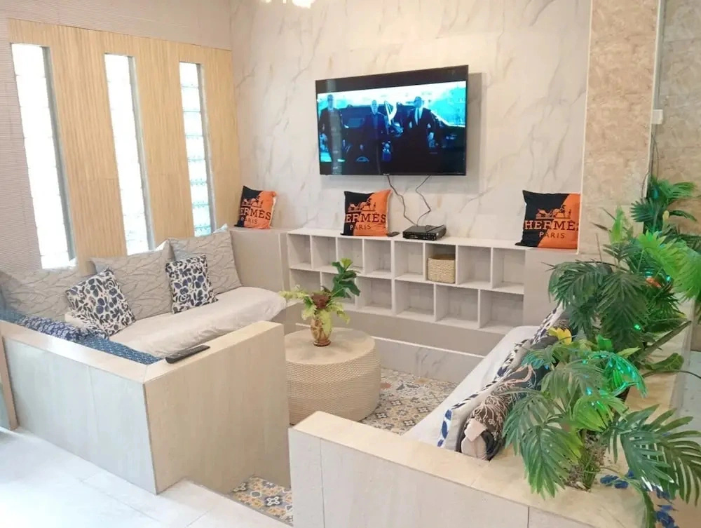 Comfortable 2-Story Home for Families