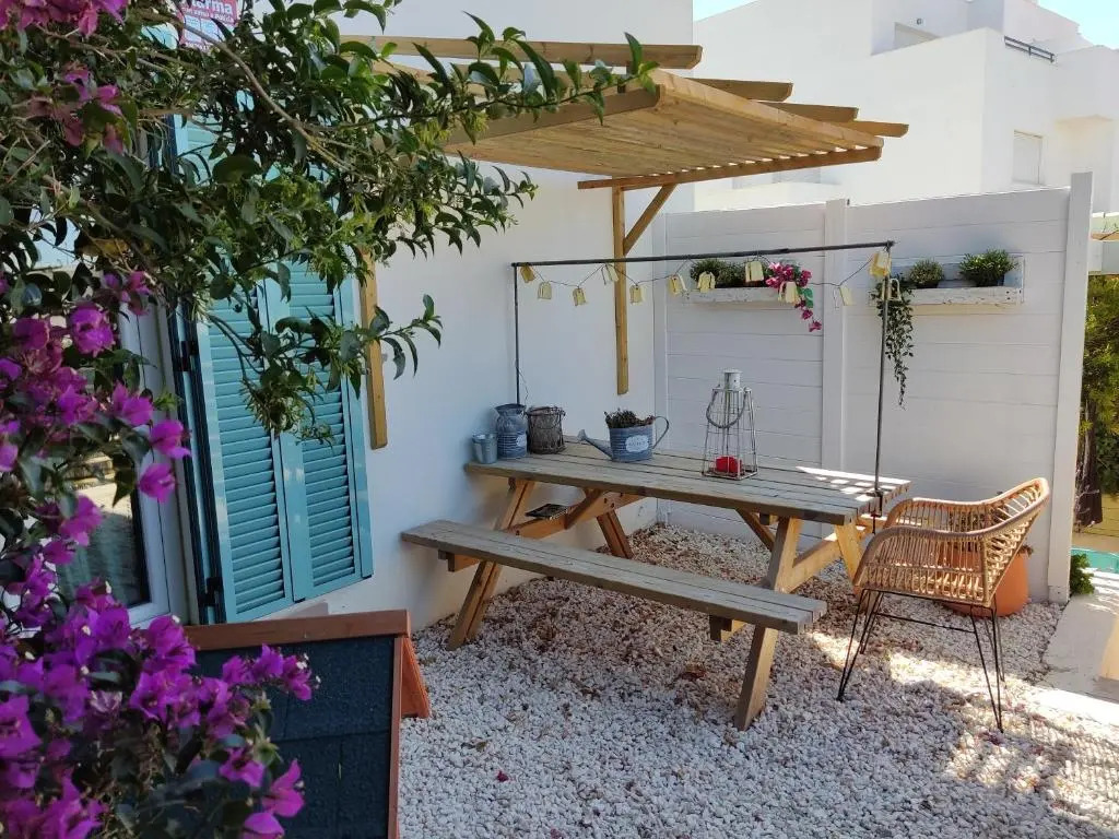 A 10 min del centro, Gran jardin privado, WIFI fibra