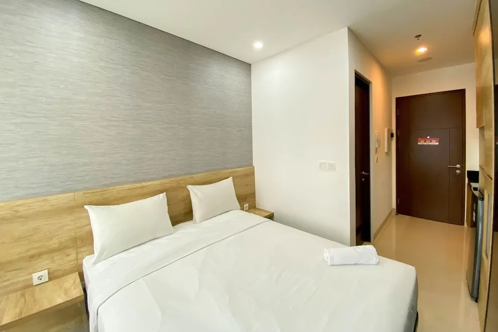 Comfort And Modern Look Studio Room Ciputra World 2 Apartment