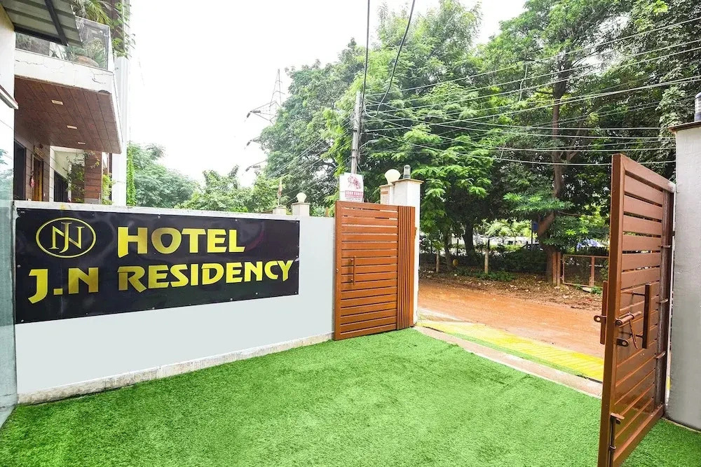 Fabhotel Jn Residency