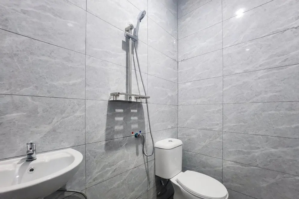 Urbanview Hotel near DC Mall Crown Homestay Batam