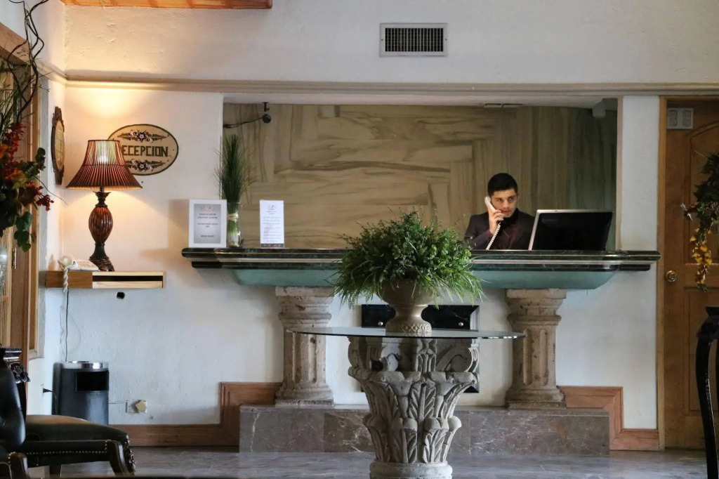 Business Hotel & Suites María Bonita
