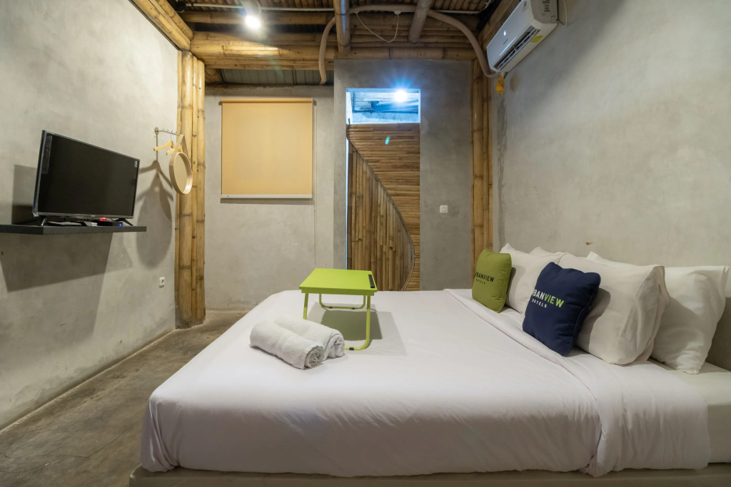 Urbanview Hotel Ta-ke Blok M