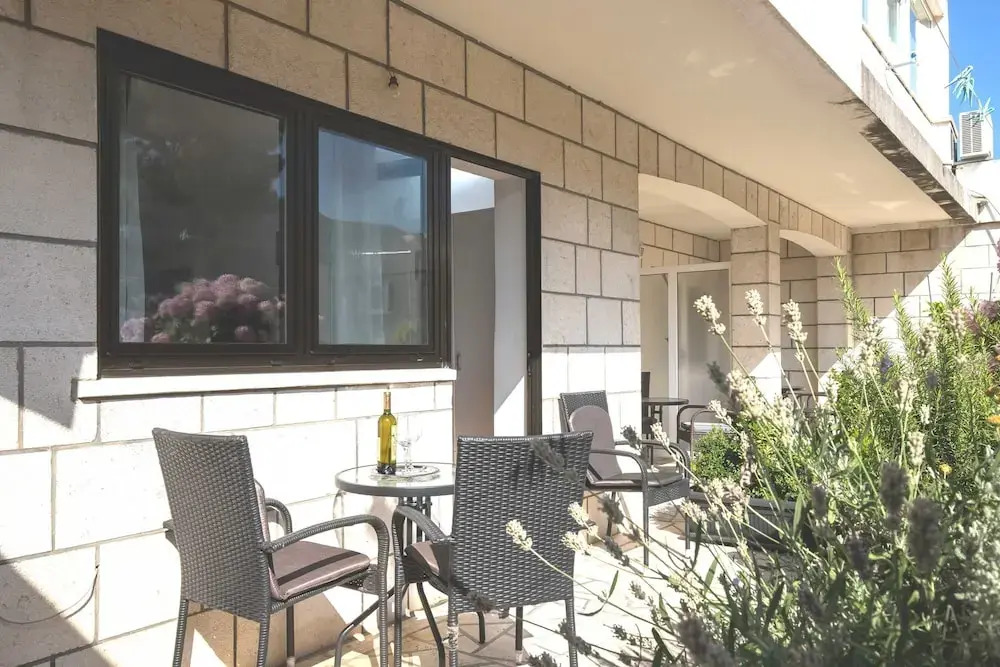 House Apartments Ariva