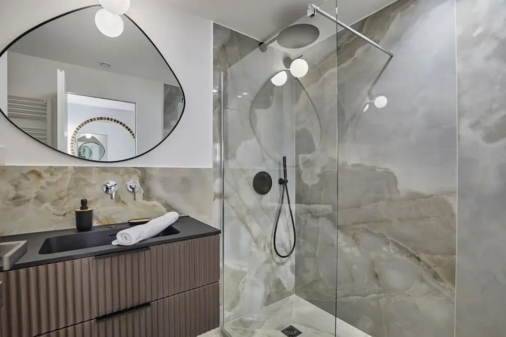 Apartment With AC Saint-germain des Pres / Rennes