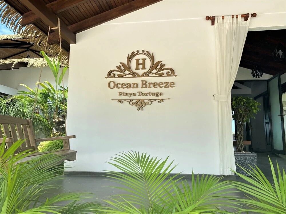 Hotel Ocean Breeze