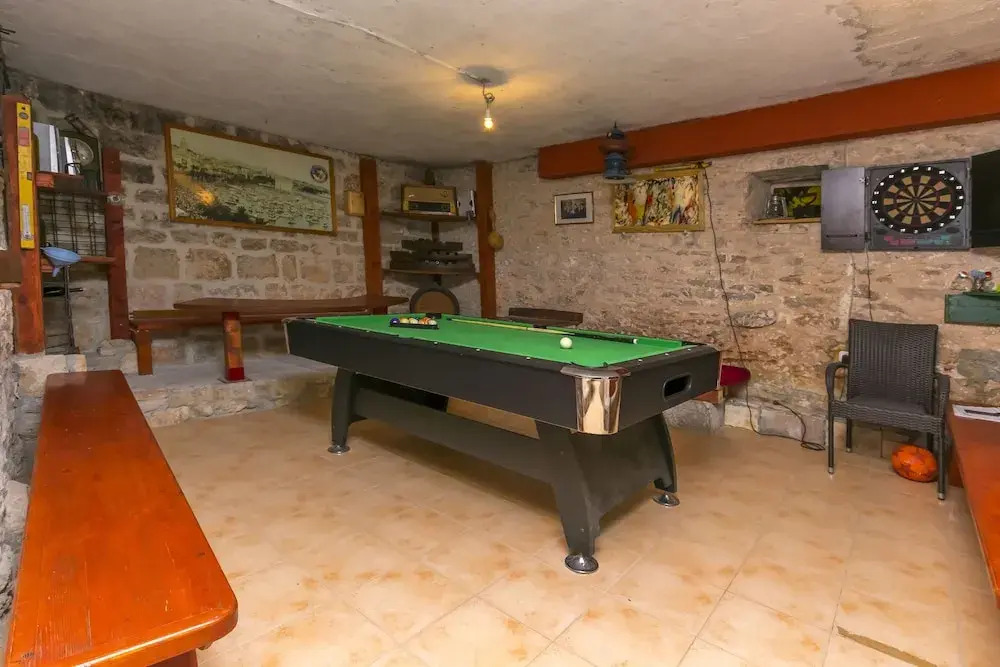 House Ante