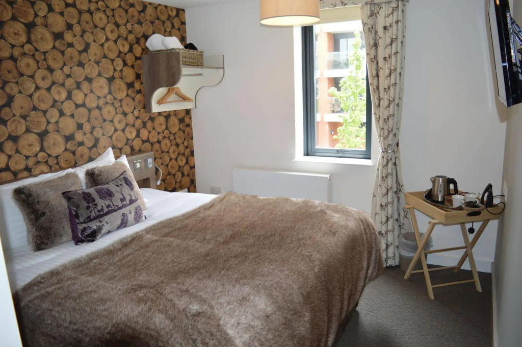 The Lodge Hotel