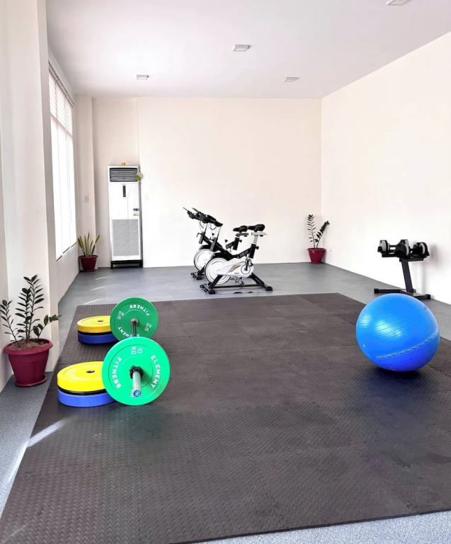 Entire Apartment With Pool, Gym, and Playground Near Panglao, Bohol