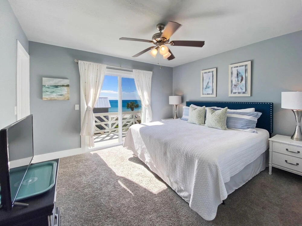 Shoreline Townhomes #10 - 2 Br townhouse by RedAwning