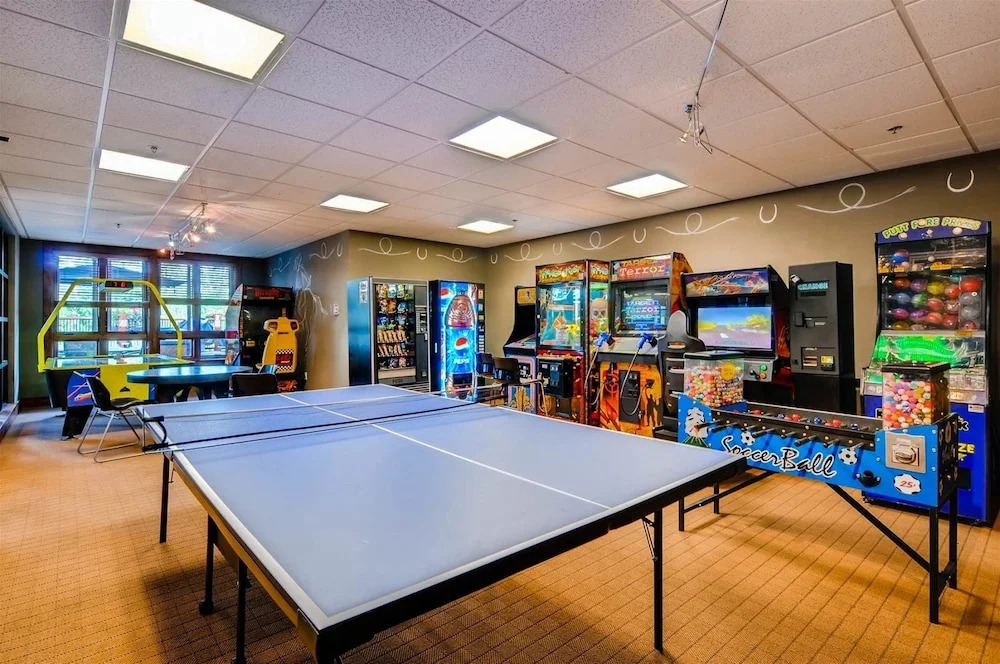 Bluesky Breckenridge Luxury 3 Bedroom Condo at Snowflake Lift