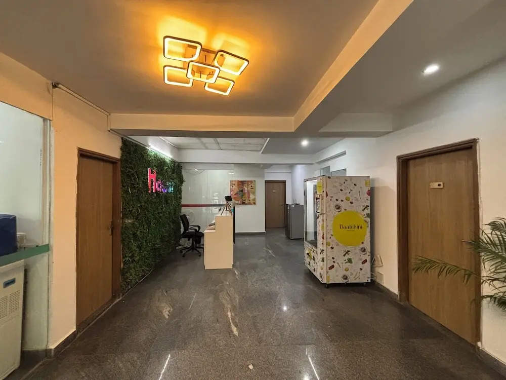 Housr Sector 43 Gurgaon Paras Hospital