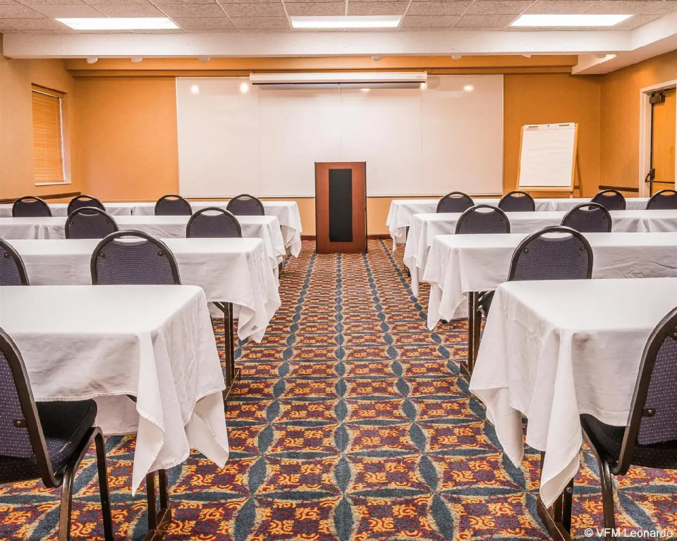 Quality Inn Auburn Hills - Detroit North