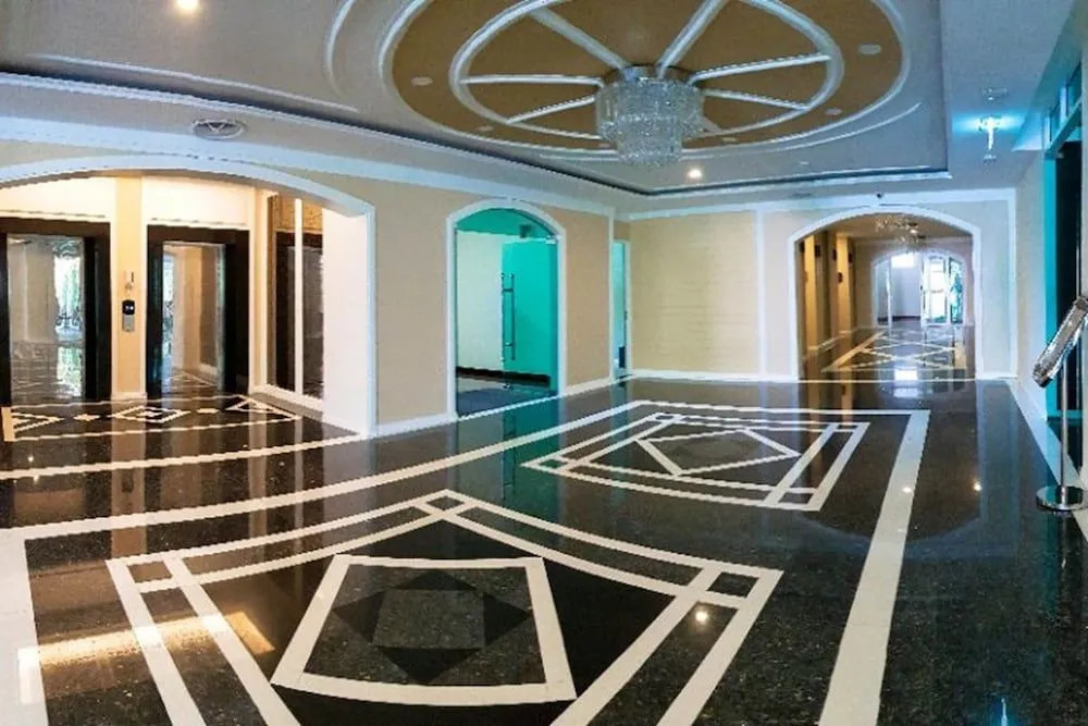 Crystal Luxury Hotel