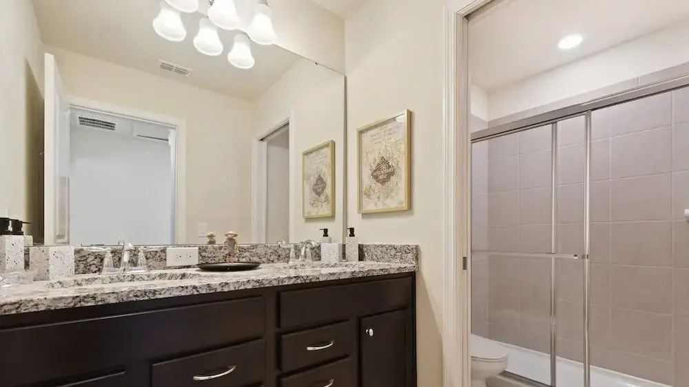 Opulent Villa with Pool & Spa, 10 Miles to Disney