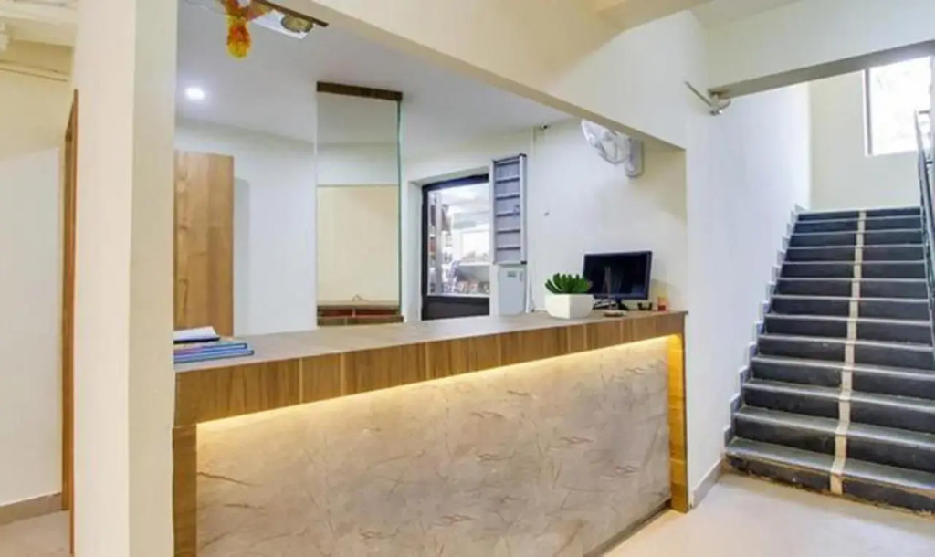 FabExpress De Classio With Pool - Nr. Candolim Beach