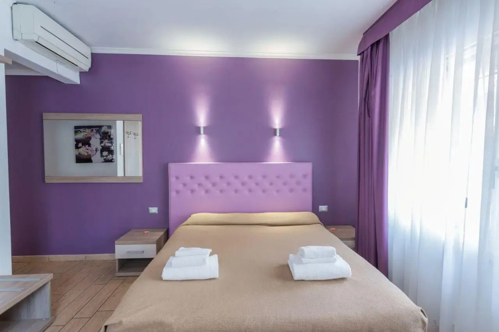 HOTIDAY Room Collection - Roma Barberini