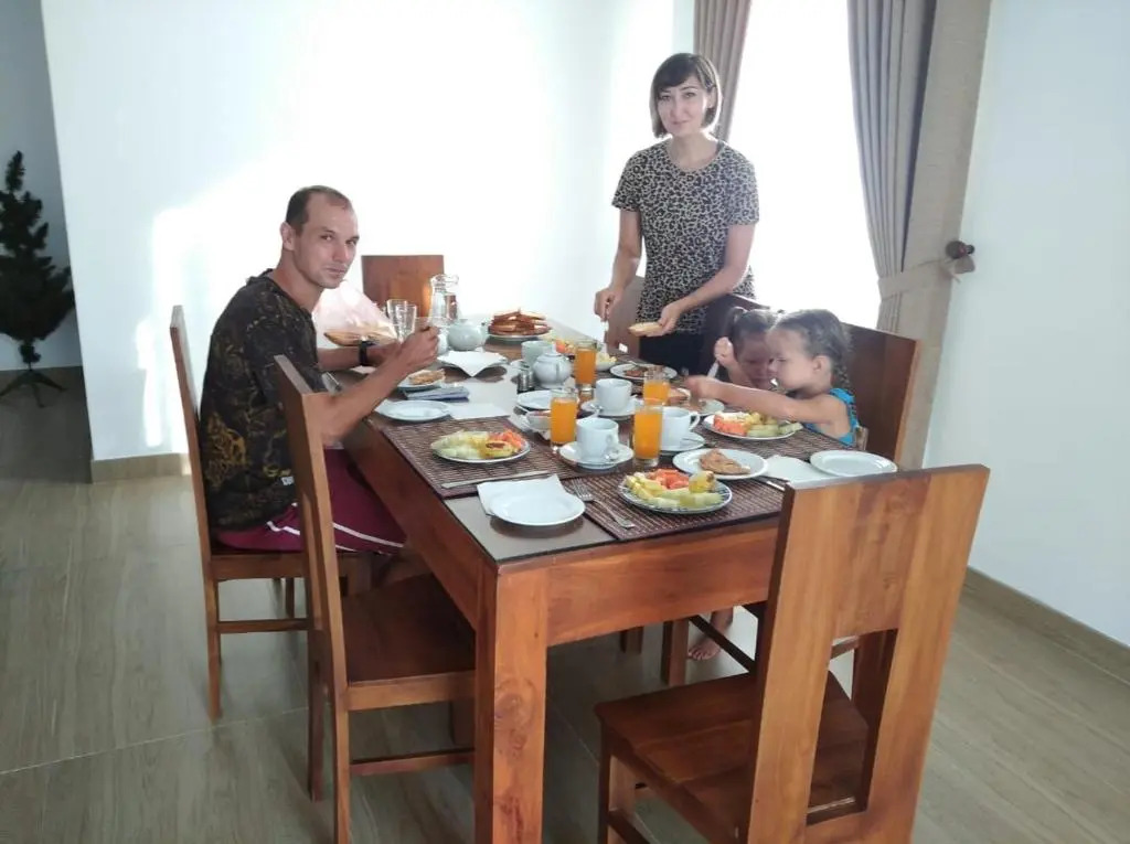 Srimadis Villa near Airport / Negombo
