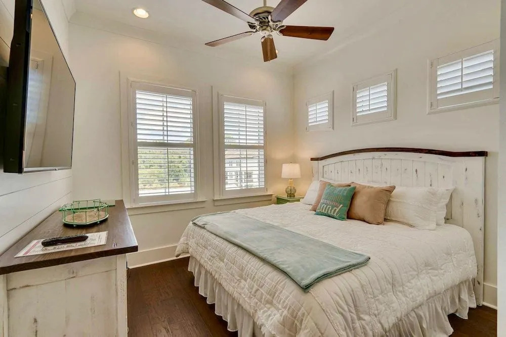Serenity Retreat by Destin Getaways