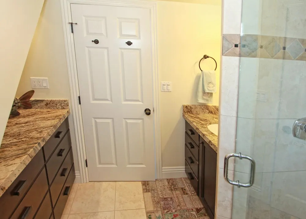 5107 Seashore Russ 4 Bedroom Home