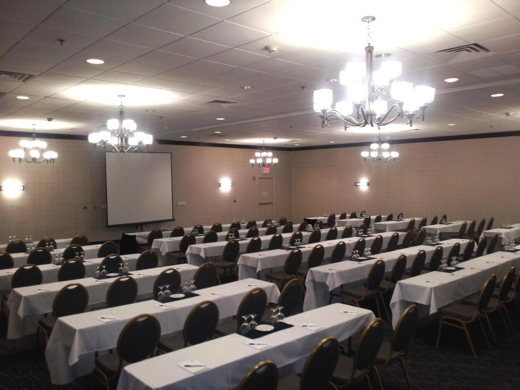 Holiday Inn St. Louis Airport West Earth City by IHG