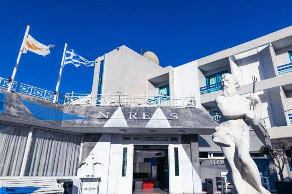 Nereus Hotel