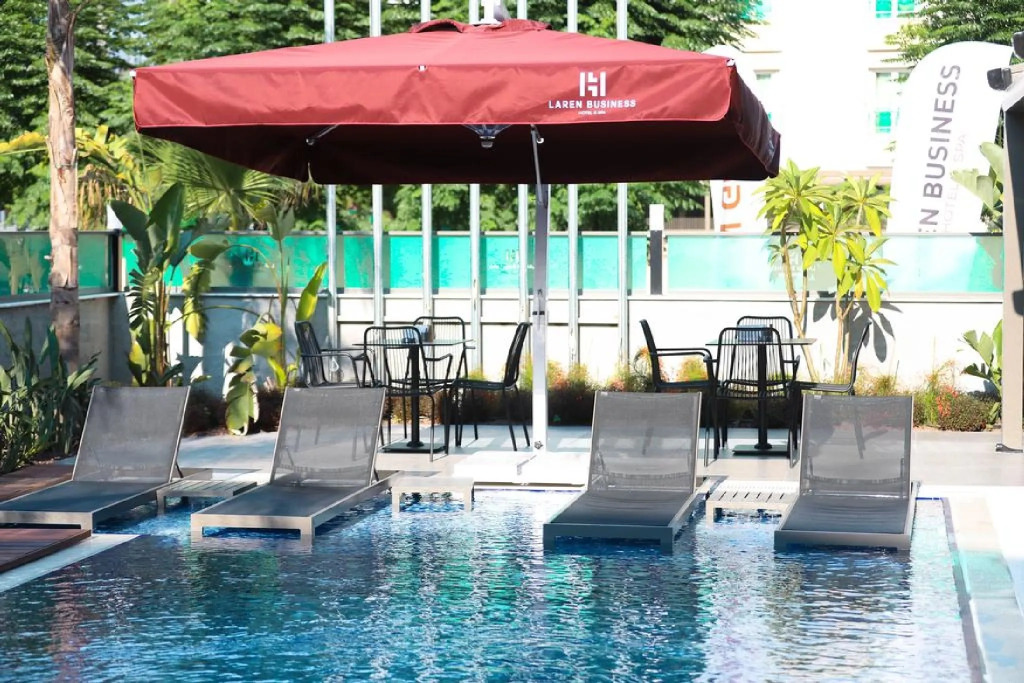 Laren Sea Side Hotel Spa