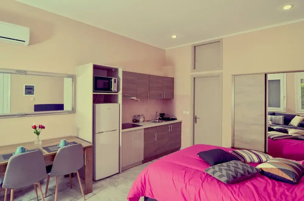 Mastiha Villas in Town