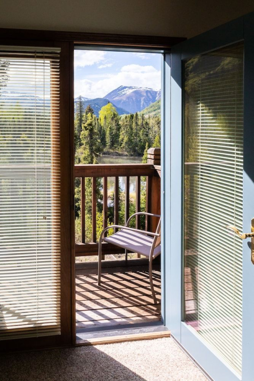 Inn at Tern Lake