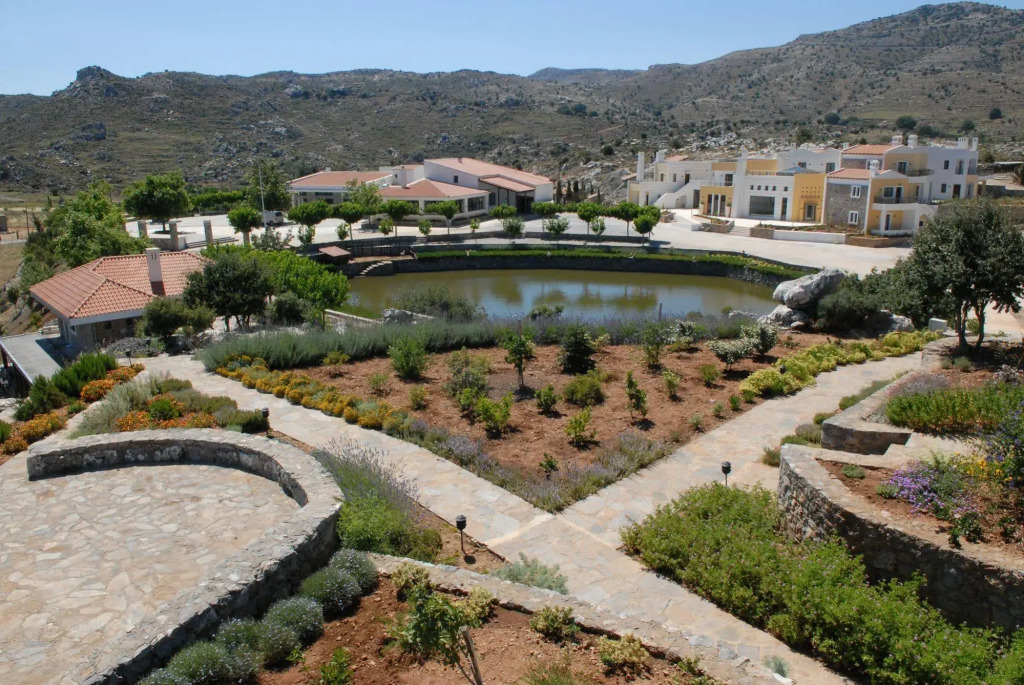 Delina Mountain Resort