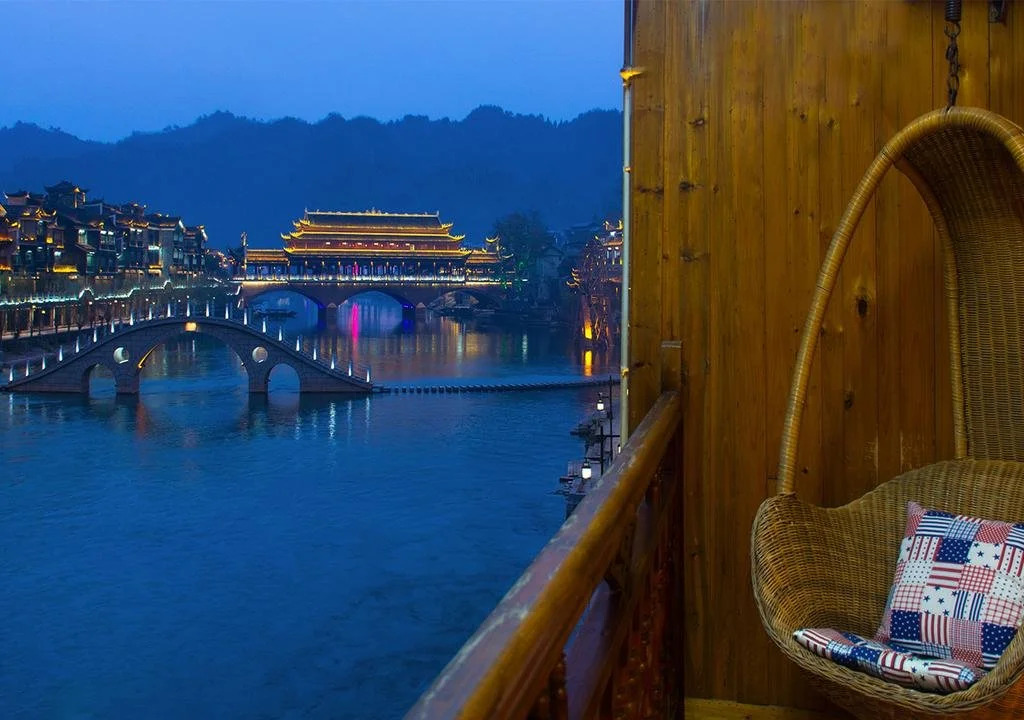 Fenghuang Joy Riverview Hotel