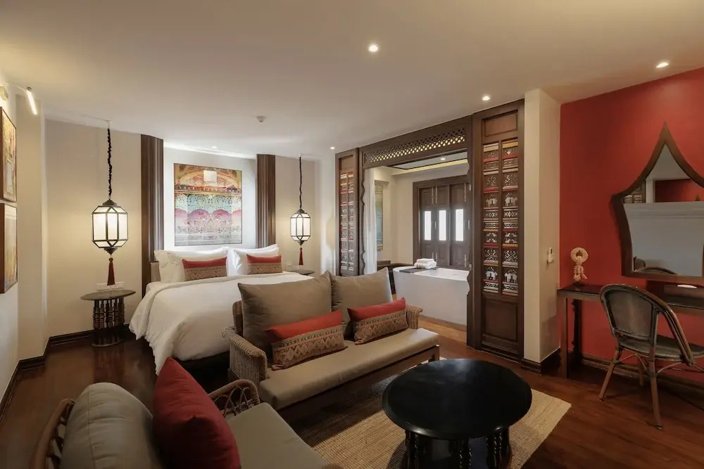 Akira Thaphae Hotel