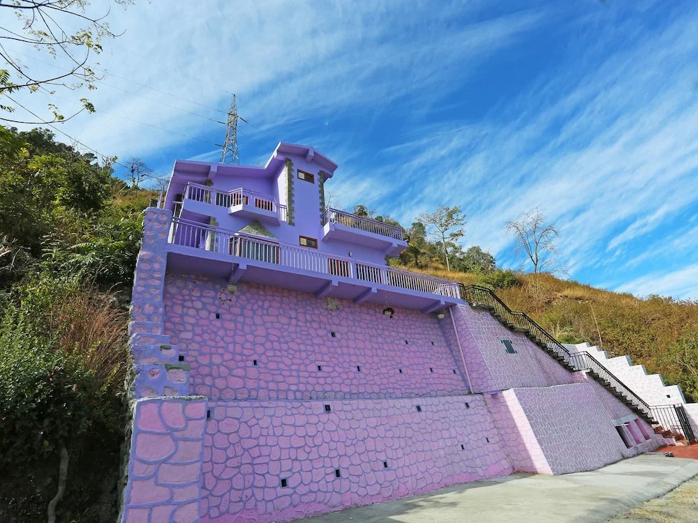 OYO 10946 Home 3BHK Lake View Rainbow Cottage Bhimtal