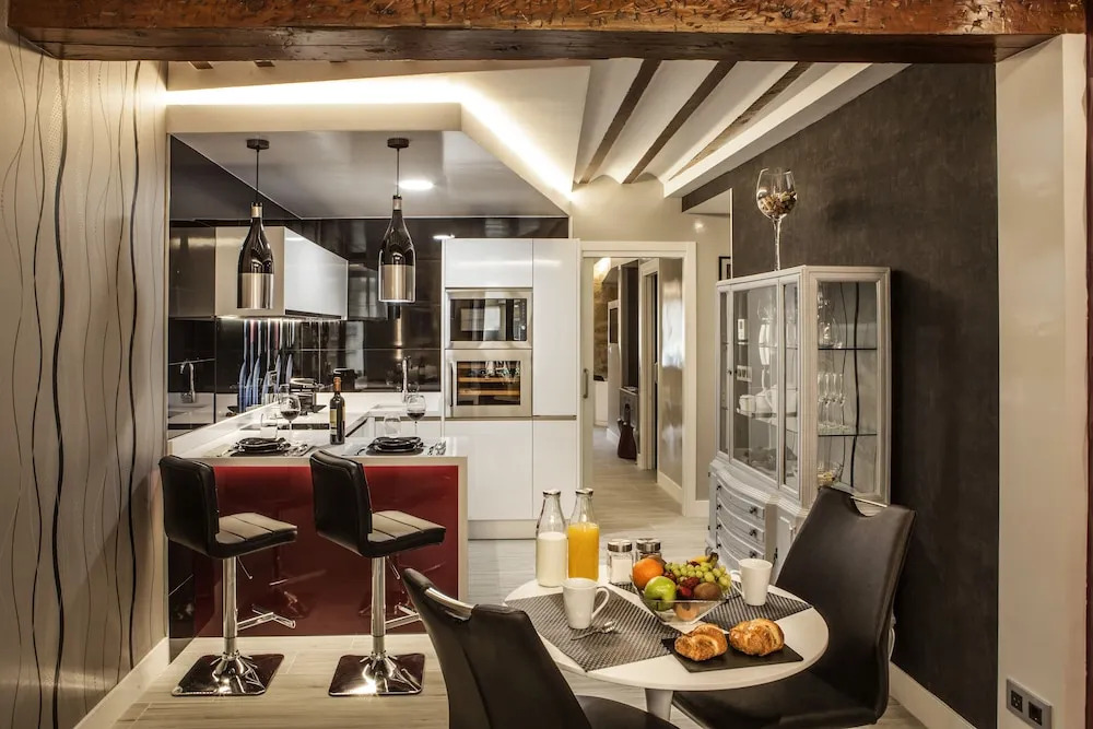 Wine & Soul Suites