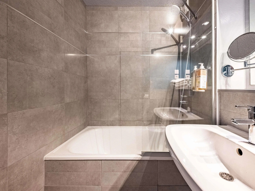 greet Hotel Massieux Lyon Nord by All Accor